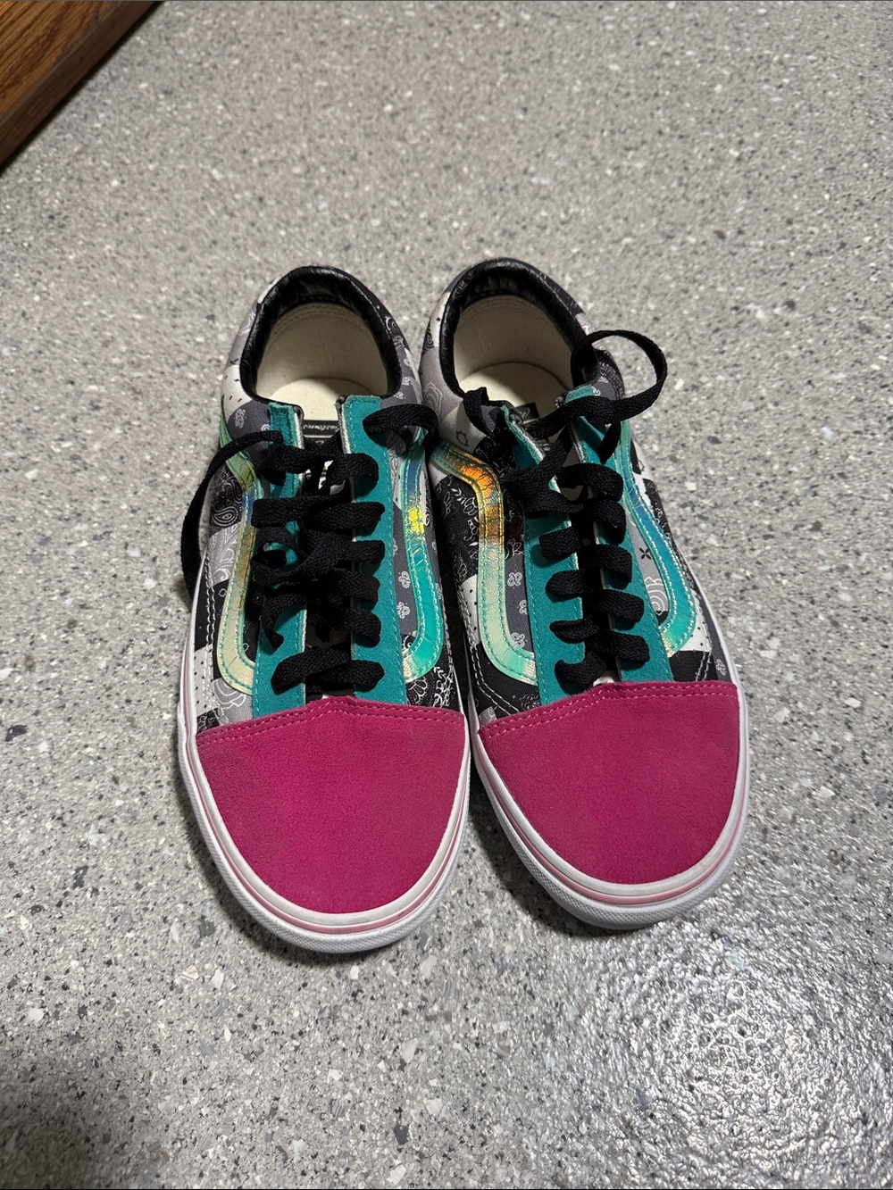 Women’s Vans Low-Top Sneakers in Pink & Teal Accent